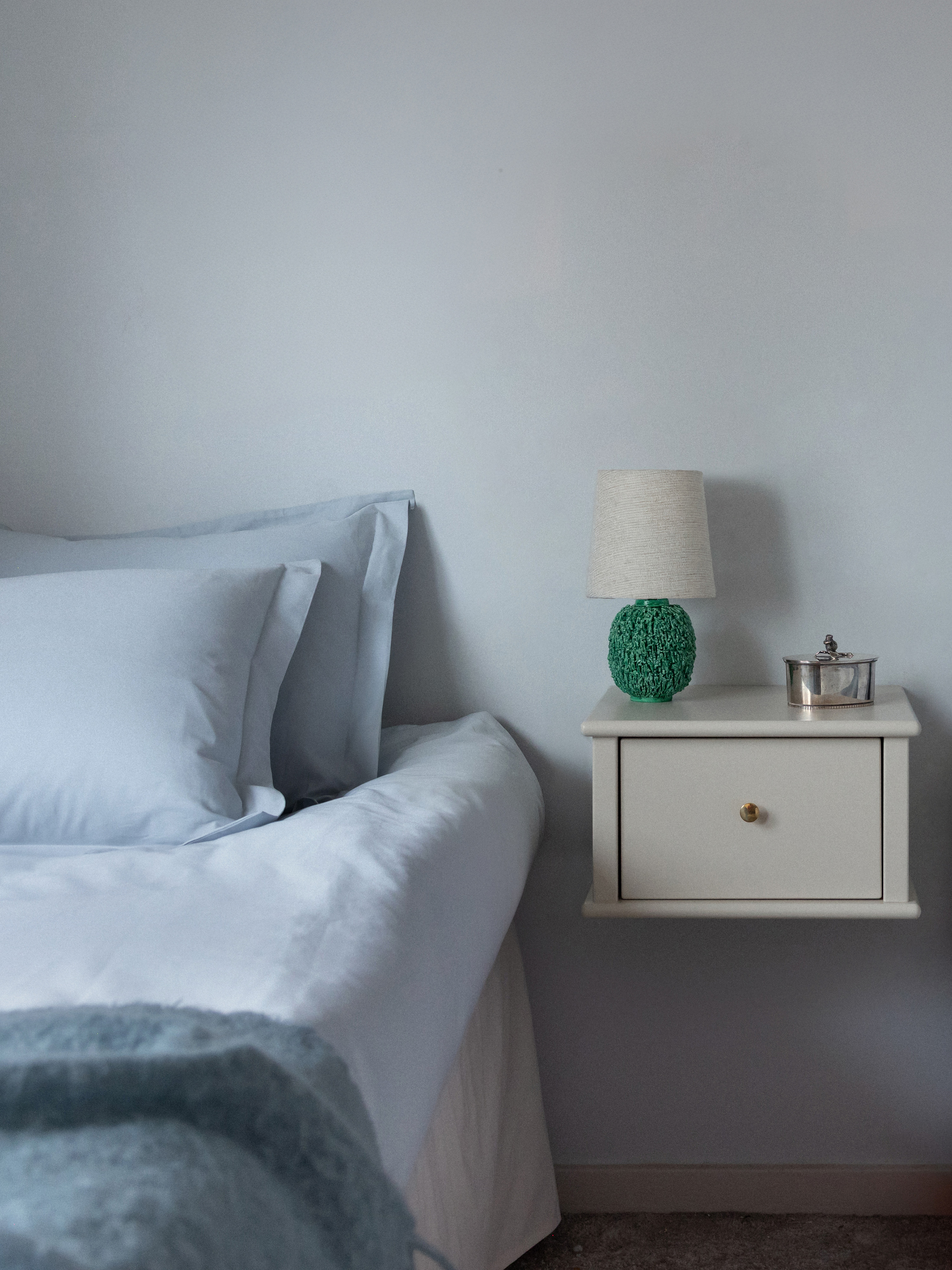 Luca Vegghengt Nattbord